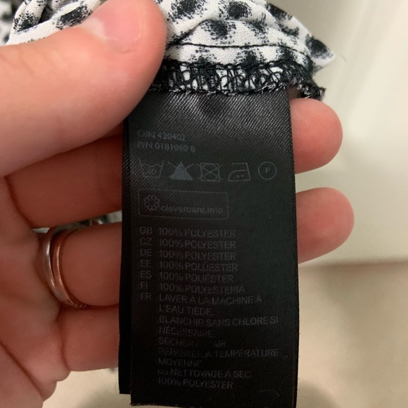 H&M Top - Picture 3 of 3